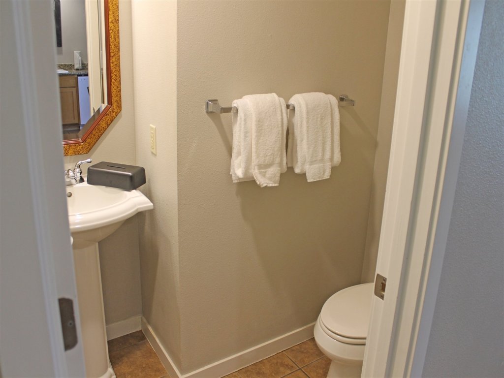7th Mtn 823F Vacation Rental in Bend - RedAwning