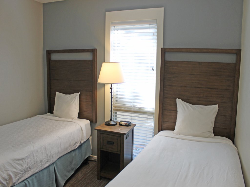 7th Mtn 823F Vacation Rental in Bend - RedAwning