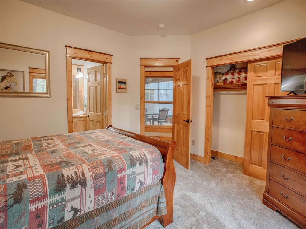 Red Fir 14 Vacation Rental in Sunriver - RedAwning