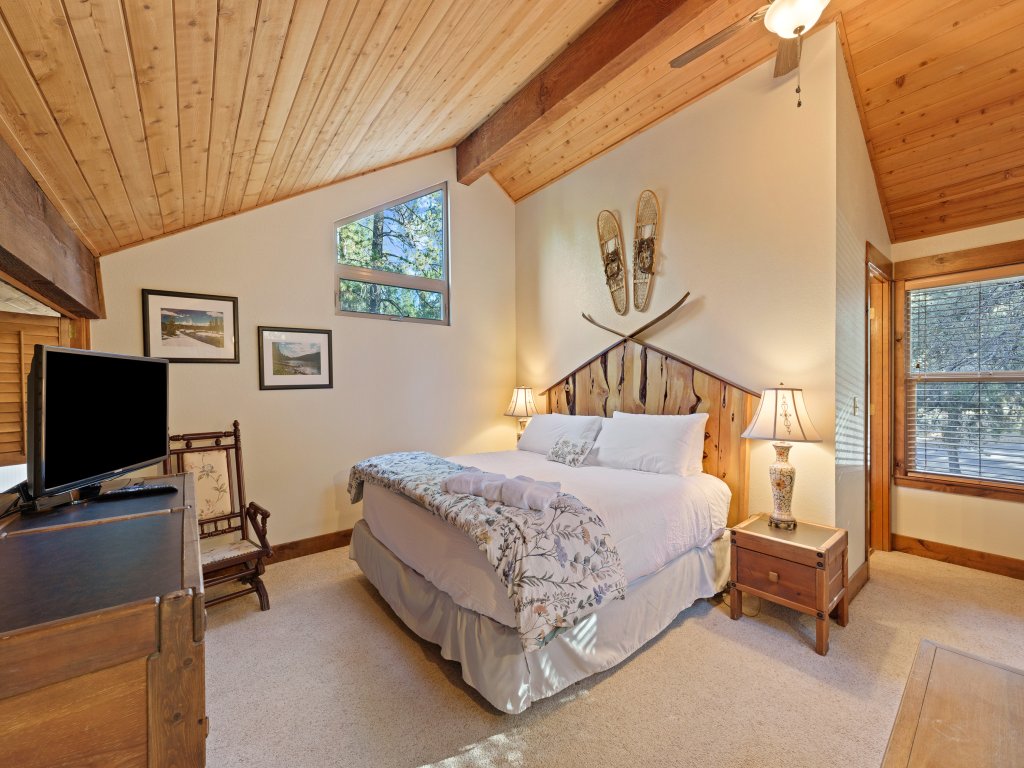 Tamarack 8 Vacation Rental in Sunriver - RedAwning