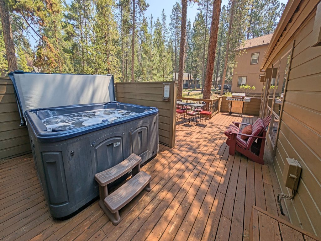 Tamarack 8 Vacation Rental in Sunriver - RedAwning
