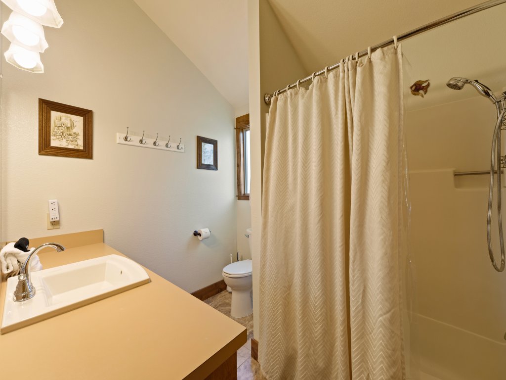 Tamarack 8 Vacation Rental in Sunriver - RedAwning