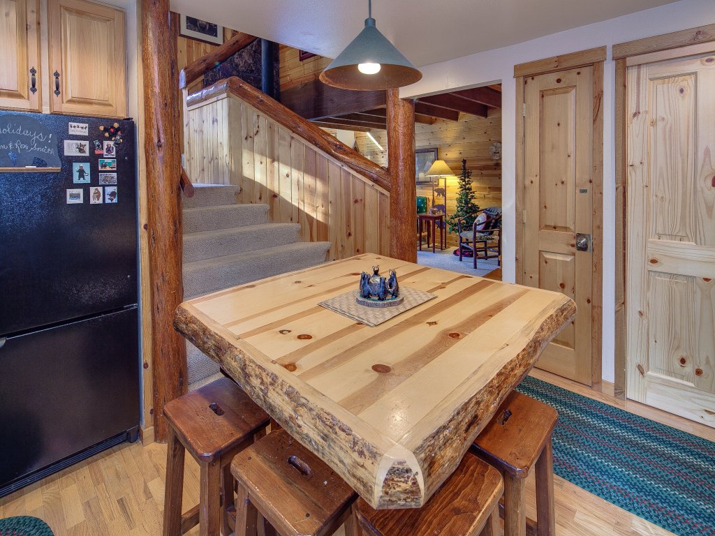 Diamond Peak 2 Vacation Rental in Sunriver - RedAwning