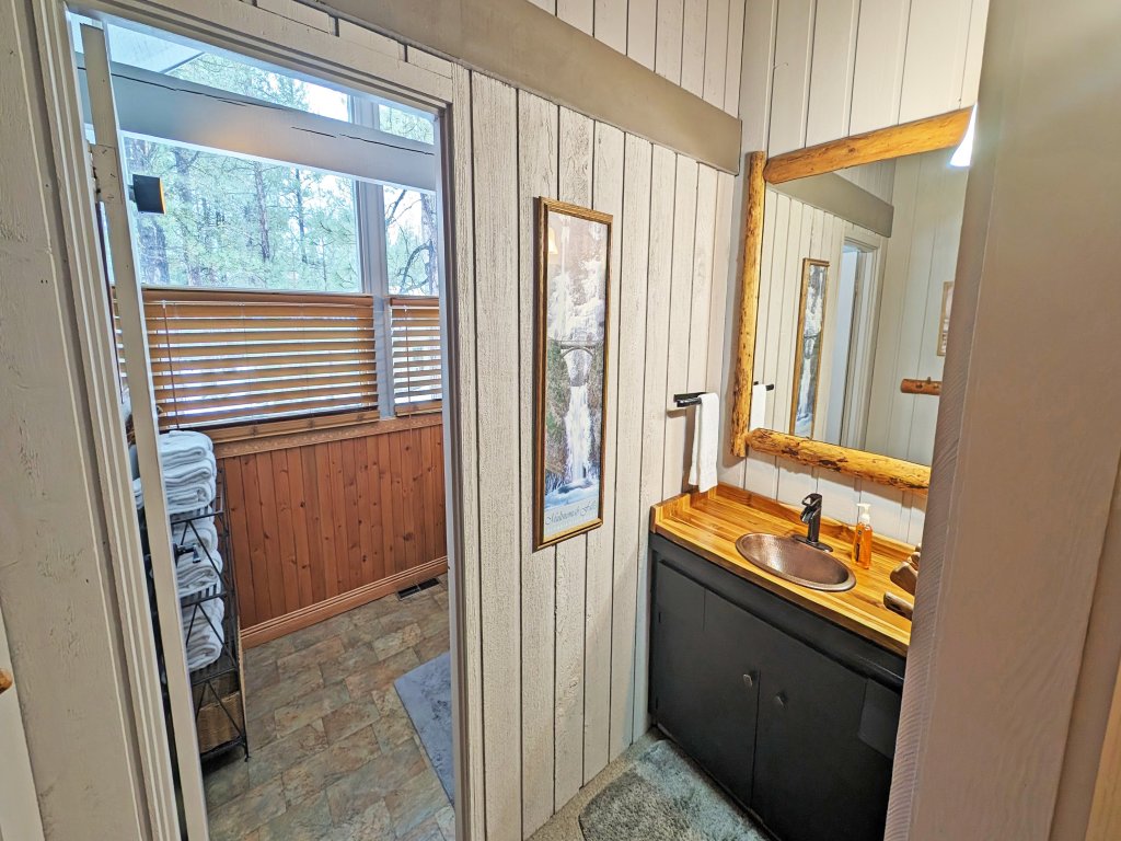 Pine Cone 3 Vacation Rental in Sunriver - RedAwning