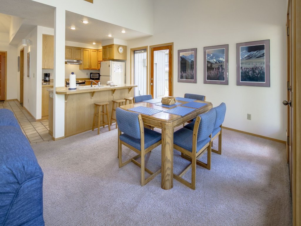 Maury Mountain 36 Vacation Rental in Sunriver - RedAwning