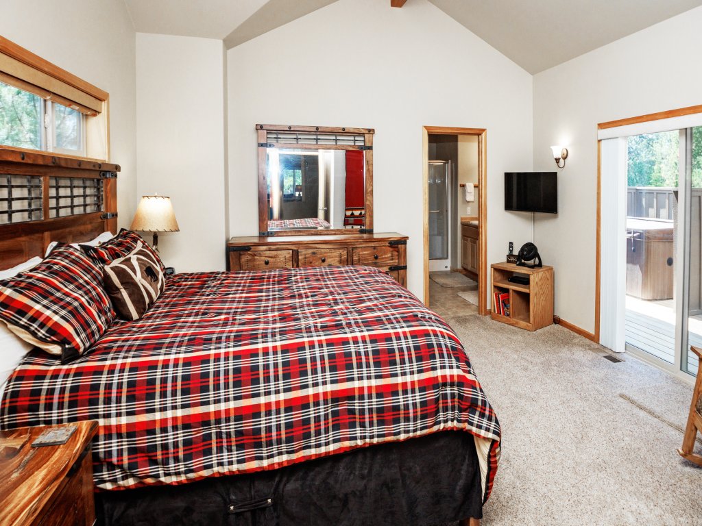 Tokatee 15 Vacation Rental in Sunriver - RedAwning