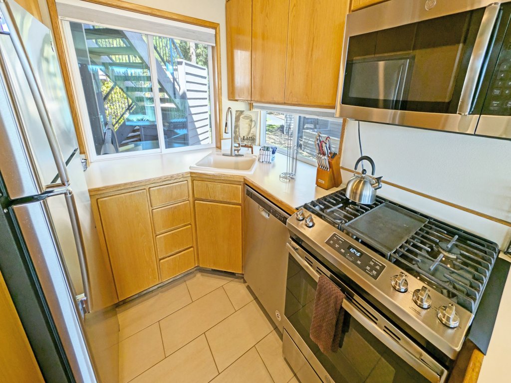 River Ridge 328AB Vacation Rental in Bend - RedAwning