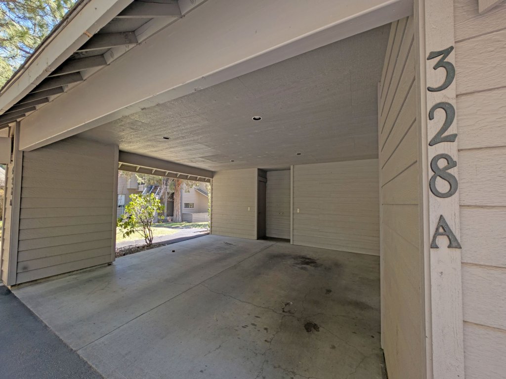 River Ridge 328AB Vacation Rental in Bend - RedAwning