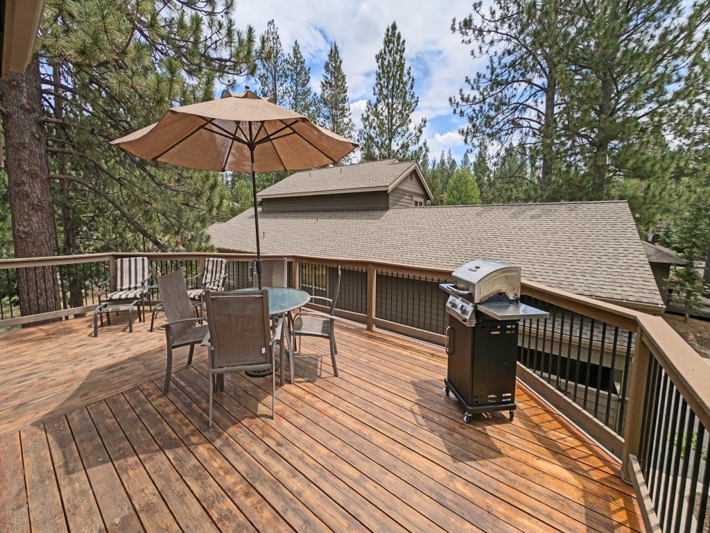 Foursome 2 Vacation Rental in Sunriver - RedAwning