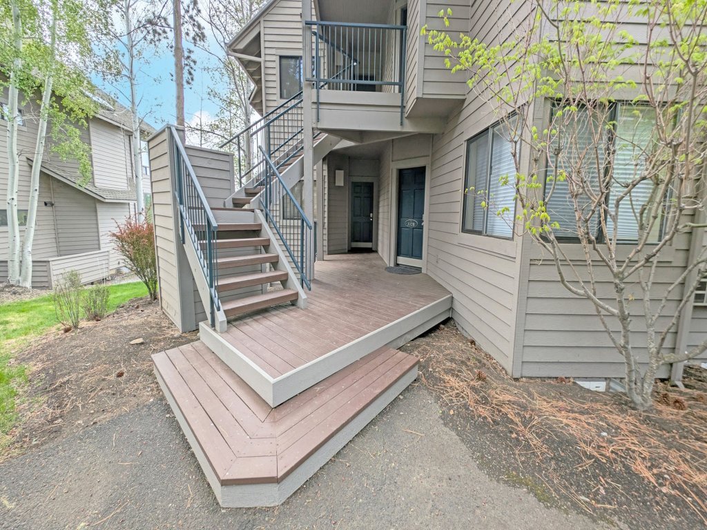 River Ridge 332B Vacation Rental in Bend - RedAwning