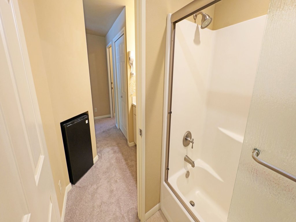 River Ridge 424B Vacation Rental in Bend - RedAwning