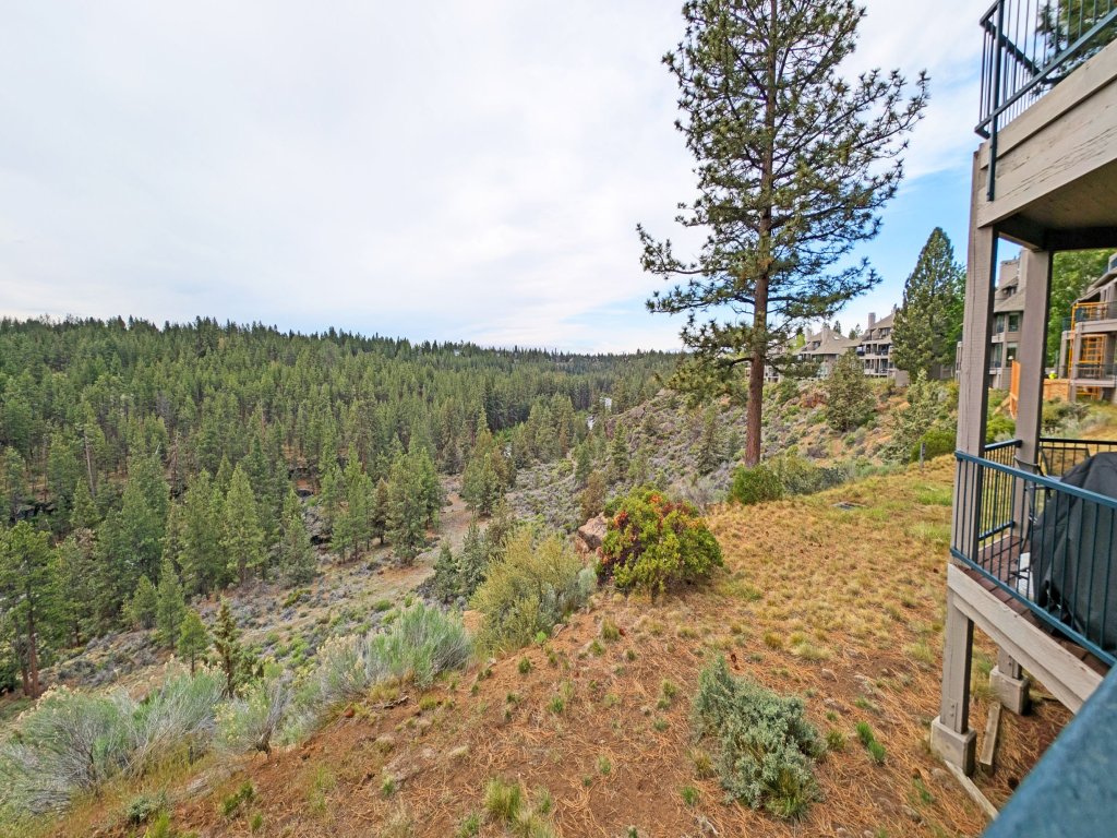 River Ridge 332A Vacation Rental in Bend - RedAwning
