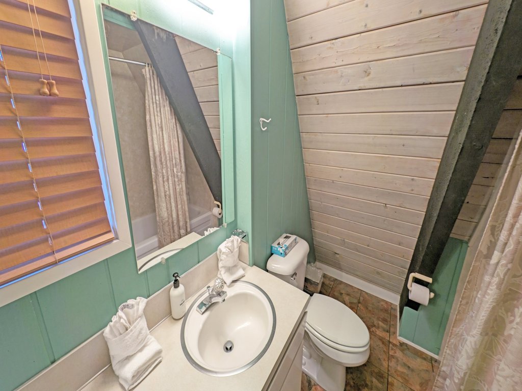 Trapper 11 Vacation Rental in Sunriver - RedAwning