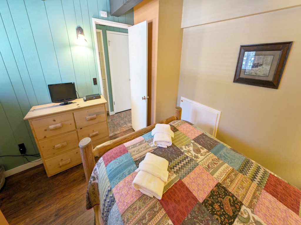 Trapper 11 Vacation Rental in Sunriver - RedAwning