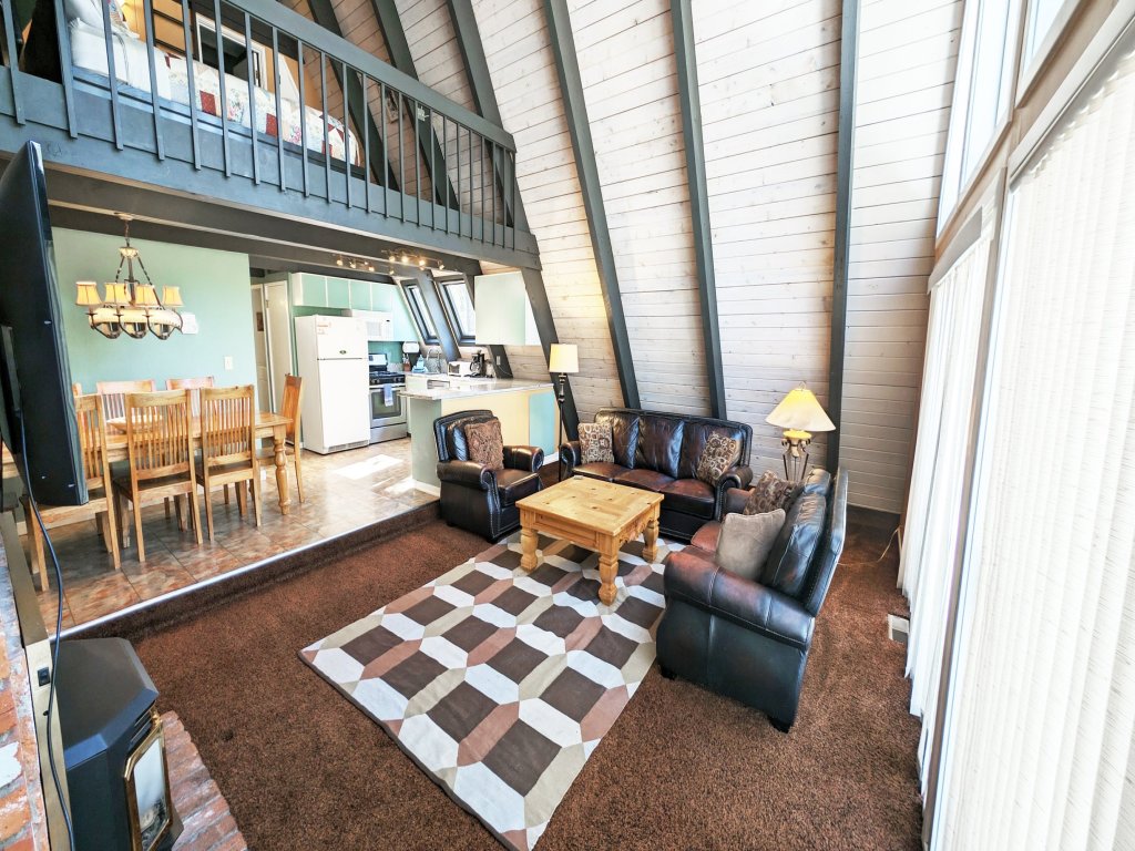 Trapper 11 Vacation Rental in Sunriver - RedAwning