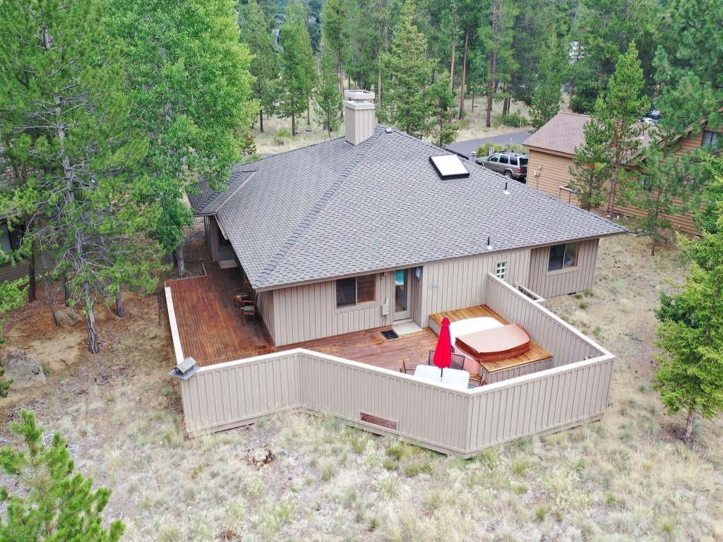 4 Rocky Mountain Lane Vacation Rental in Sunriver - RedAwning
