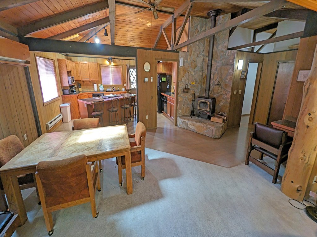 Bobcat 7 Vacation Rental in Sunriver - RedAwning