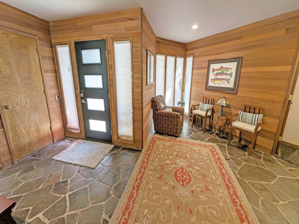 Grouse 4 Vacation Rental in Sunriver - RedAwning
