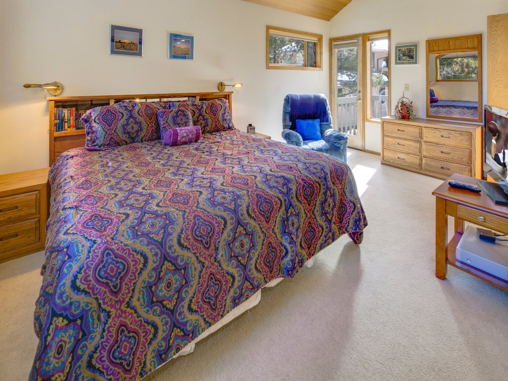 White Elm 29 Vacation Rental in Sunriver - RedAwning