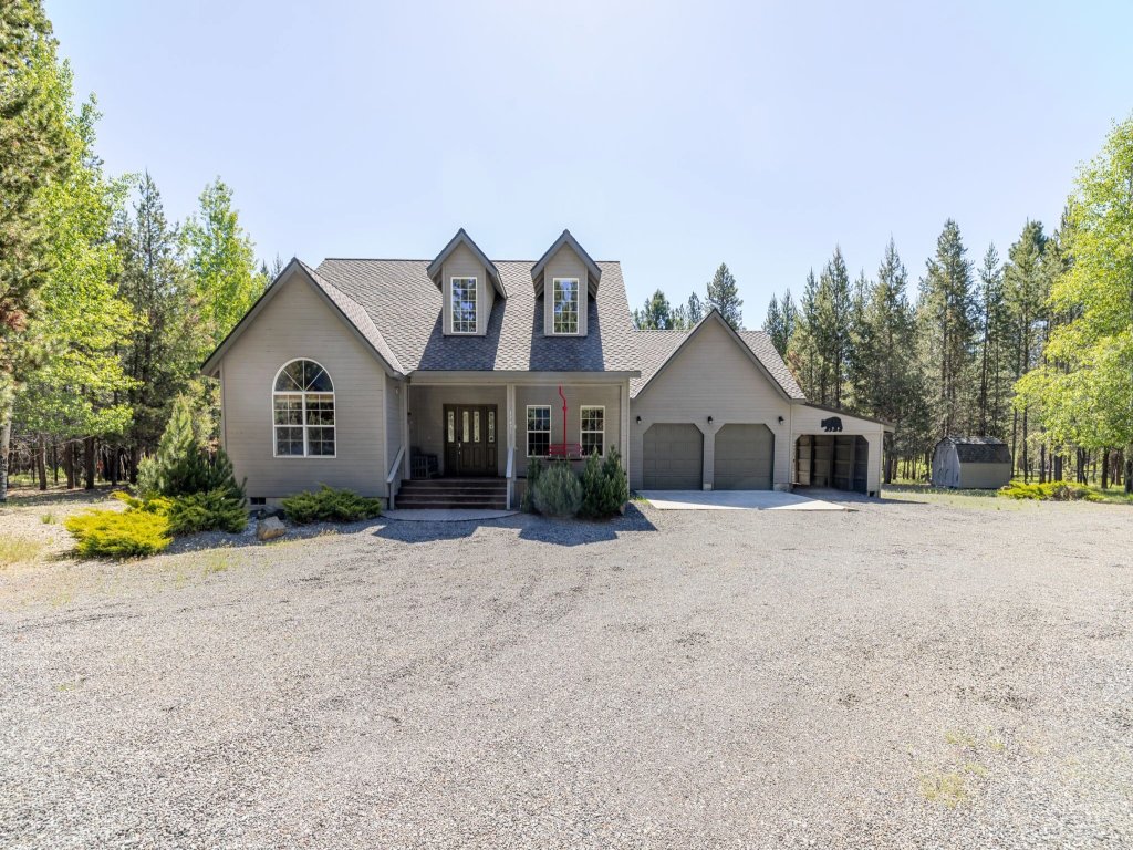 Aspen Place Vacation Rental in Oregon - RedAwning