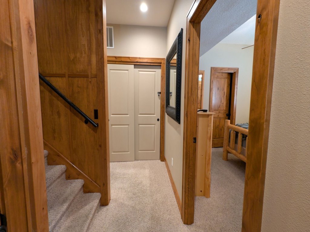 Yellow Pine 32 Vacation Rental in Sunriver - RedAwning