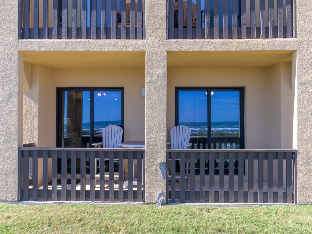 Tiki 134 - Bright Ocean View 1BR Condo Sleeps 6 Vacation Rental in South Padre Island - RedAwning