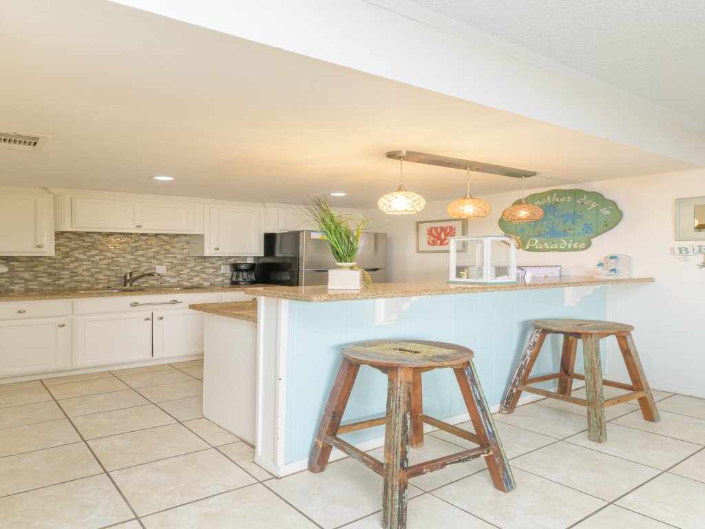 Tiki 112 - Beachfront 1BR Condo w/ Pool Access Vacation Rental in South Padre Island - RedAwning
