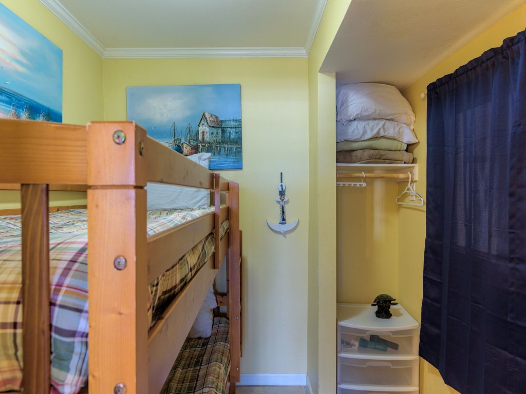 Tiki 332 - Oceanview 1BR Condo with Large Balcony Vacation Rental in South Padre Island - RedAwning