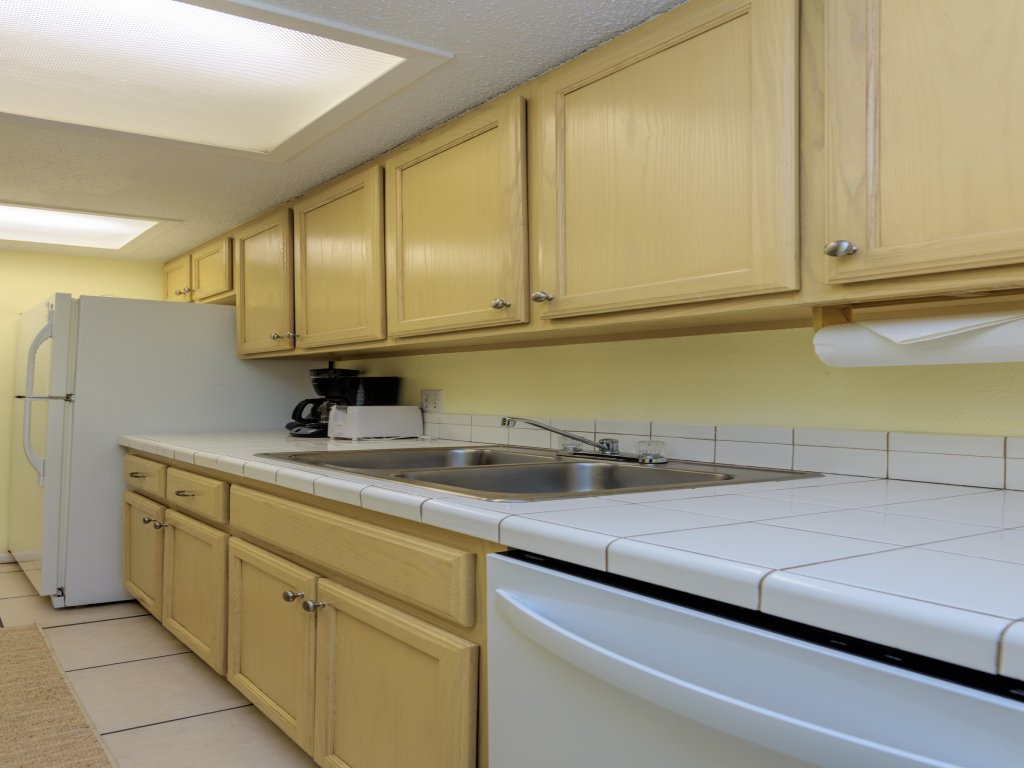 Tiki 145 - Spacious 3 bedroom Condo Ground Floor Vacation Rental in South Padre Island - RedAwning