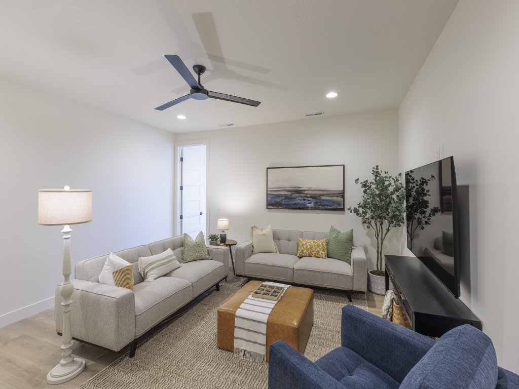Hillcrest Pool House Vacation Rental in St. George - RedAwning