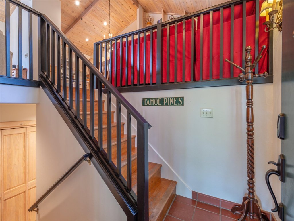 Tahoe Pines Beach Retreat Vacation Rental in Homewood - RedAwning