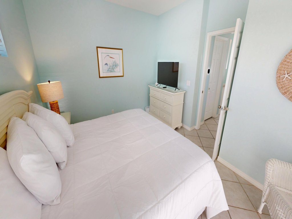 Toes in the Sand Vacation Rental in Destin - RedAwning