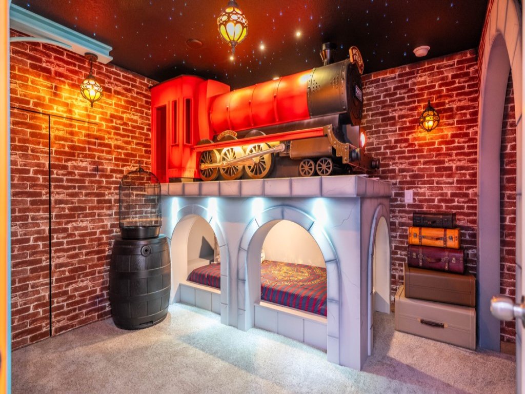9 Bed Magic Palace Amazing For Kids! Vacation Rental in Kissimmee - RedAwning
