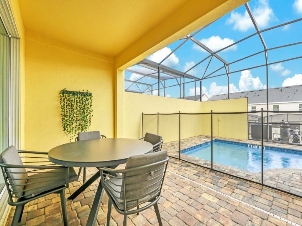 Enchanted Solara Retreat Themed Bedrooms & Pool Vacation Rental in Kissimmee - RedAwning