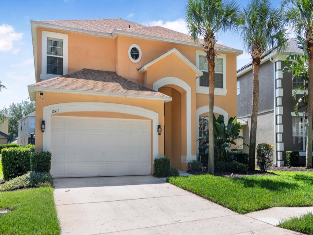 Lovely 7 Bed Pool Home with Game Room-8510PHD Vacation Rental in Kissimmee - RedAwning