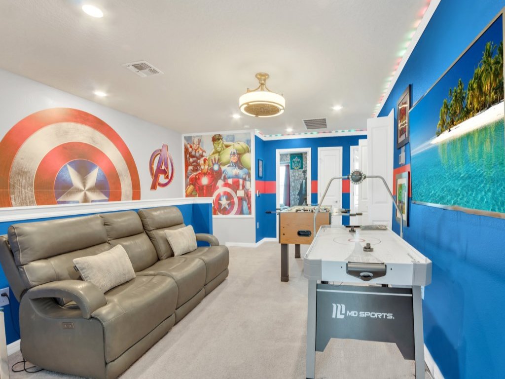 Your Enchanted Take Me Away Townhome! Vacation Rental in Davenport - RedAwning