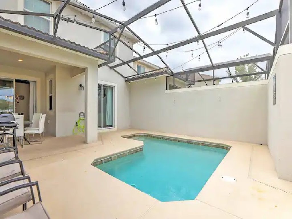 Let's Glo Now Adventure Cove Villa Vacation Rental in Kissimmee - RedAwning