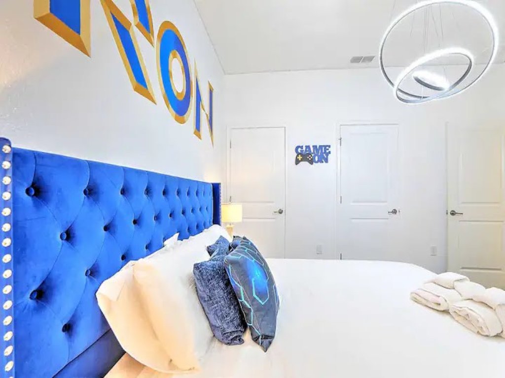 Let's Glo Now Adventure Cove Villa Vacation Rental in Kissimmee - RedAwning