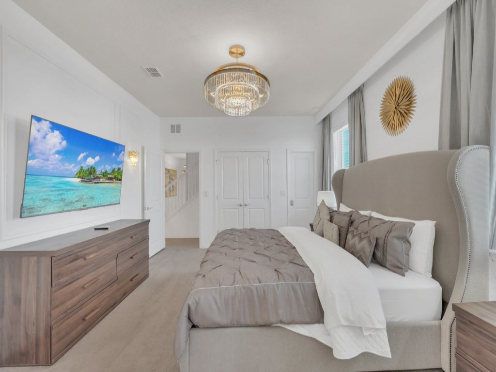 10 BED | 8 BATH Villa Gamesroom & Pool 16284Saint Vacation Rental in Clermont - RedAwning