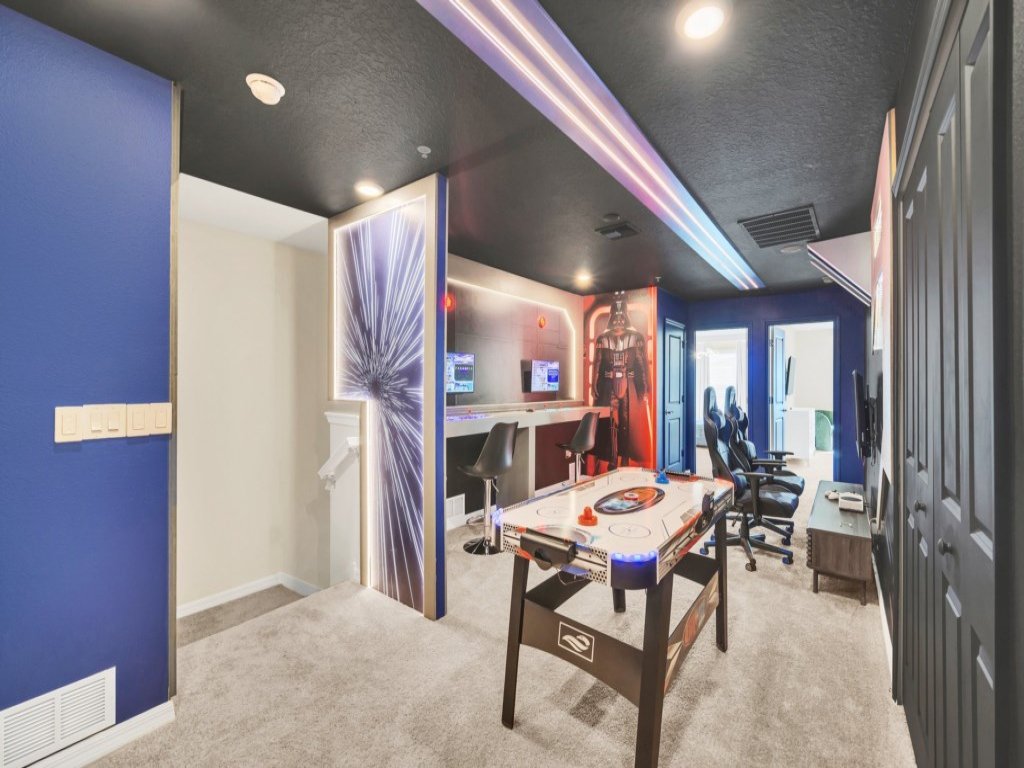 5 Bedroom Townhome With Private Splash Pool! Vacation Rental in Clermont - RedAwning