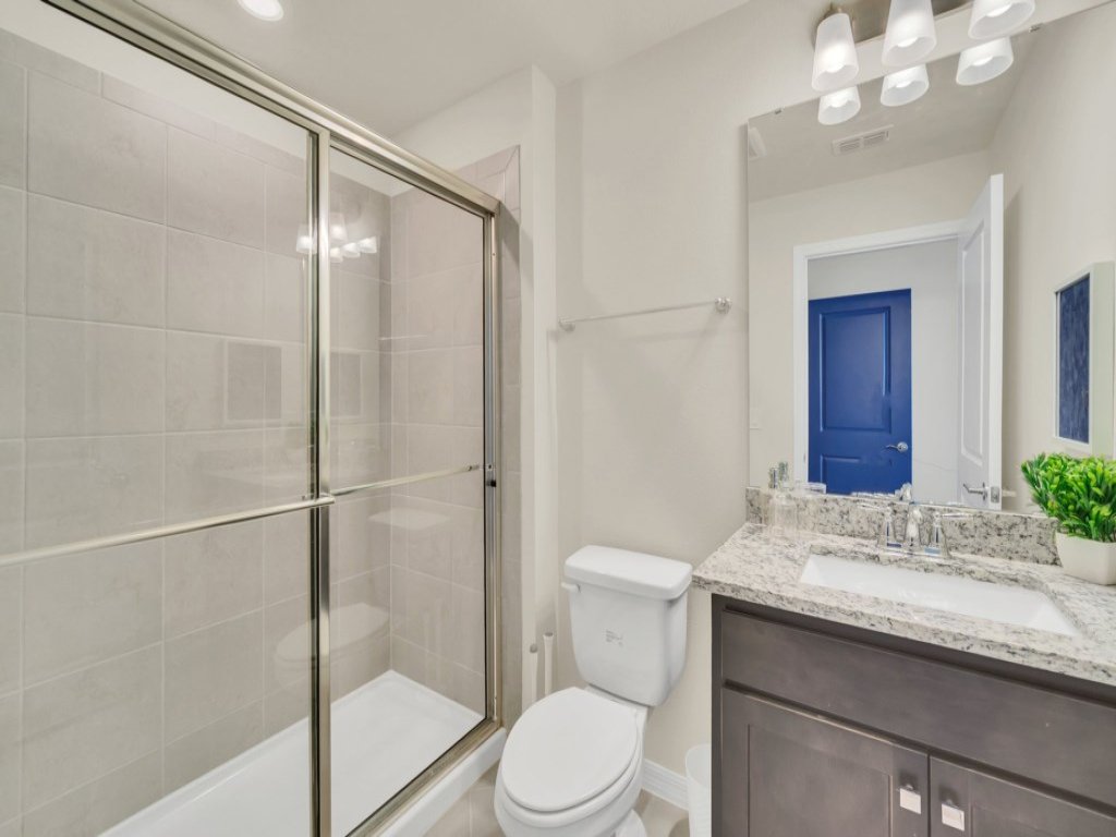 5 Bedroom Townhome With Private Splash Pool! Vacation Rental in Clermont - RedAwning