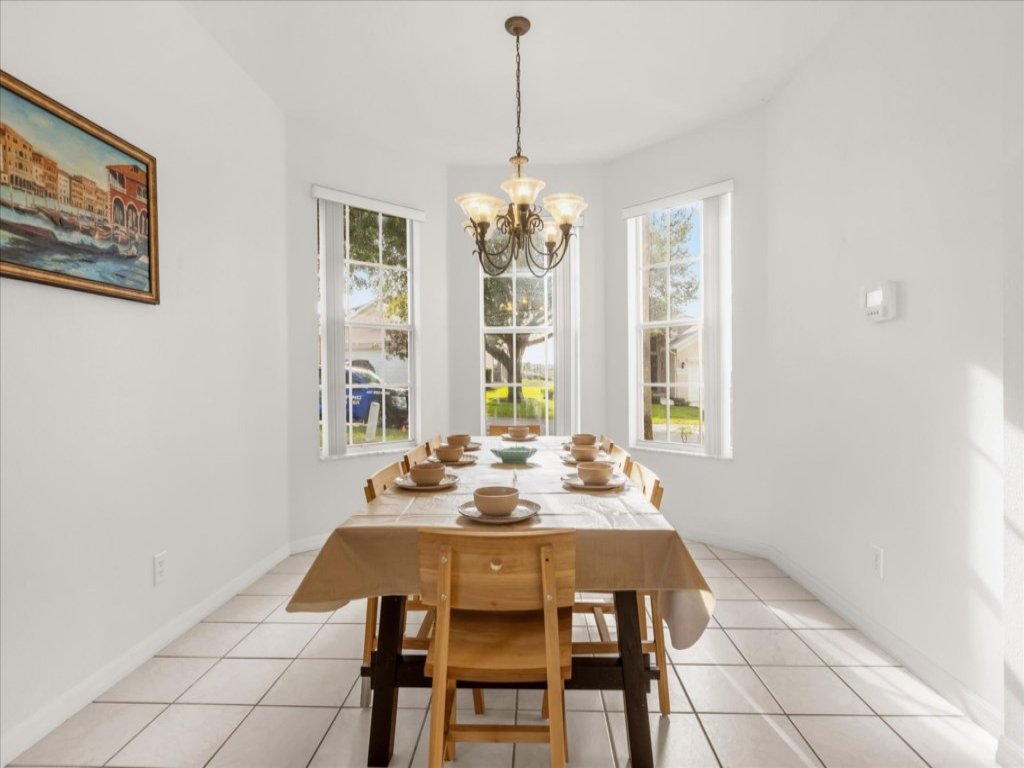 4 Bed Luxury Quiet & Private Home! Vacation Rental in Davenport - RedAwning