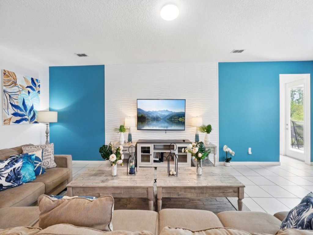 Lake Side View Private Pool Home In Resort! Vacation Rental in Kissimmee - RedAwning