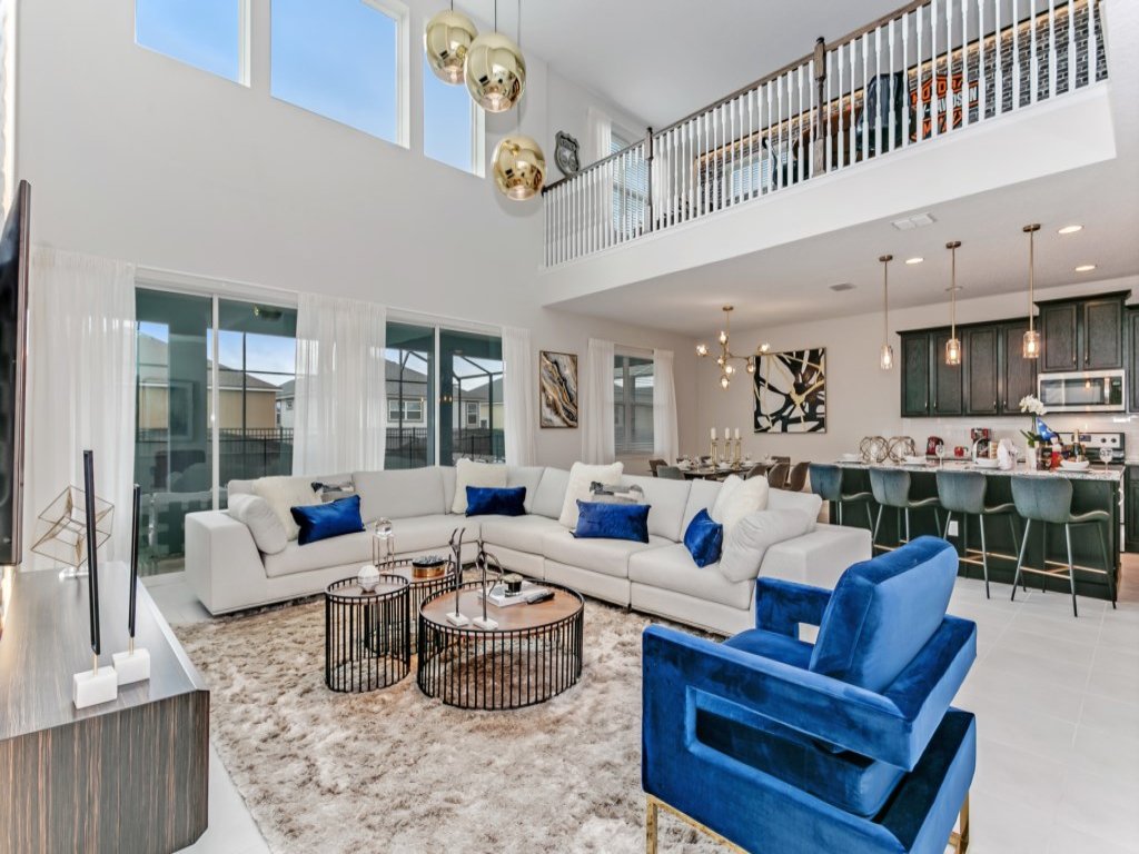 Luxury High Ceilings Pool, Spa Beautiful Home! Vacation Rental in Kissimmee - RedAwning