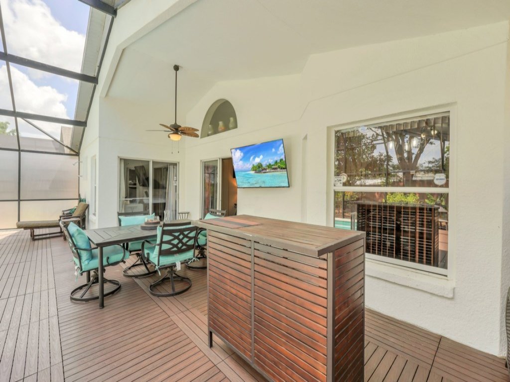 Large 4 bedroom Pool Home With Relaxing Vibes Vacation Rental in Davenport - RedAwning