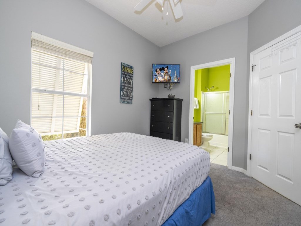   Lake View Peace & Tranquility Very Private Pool Vacation Rental in Kissimmee - RedAwning