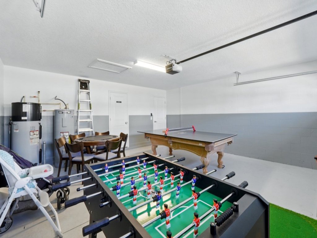 Exceptional Quality Private Pool Home Vacation Rental in Davenport - RedAwning