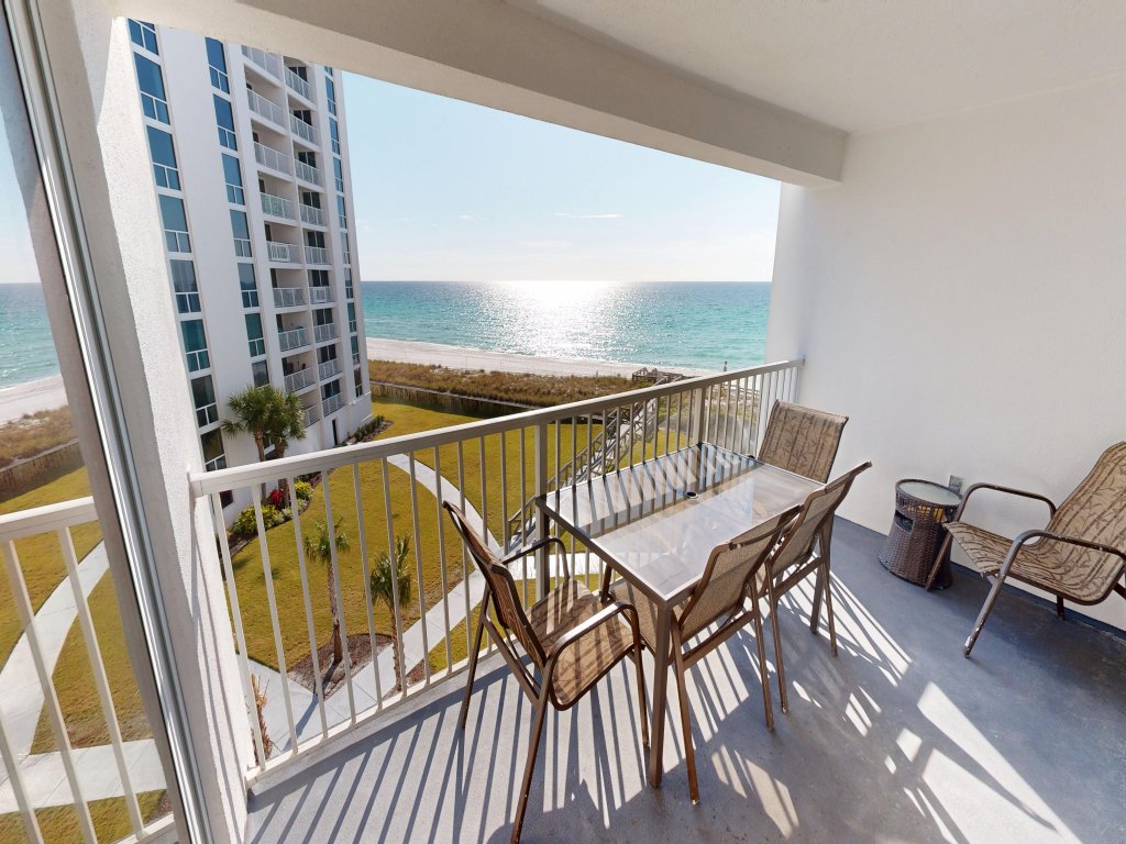 Shoreline Towers 2052 Vacation Rental in Destin - RedAwning