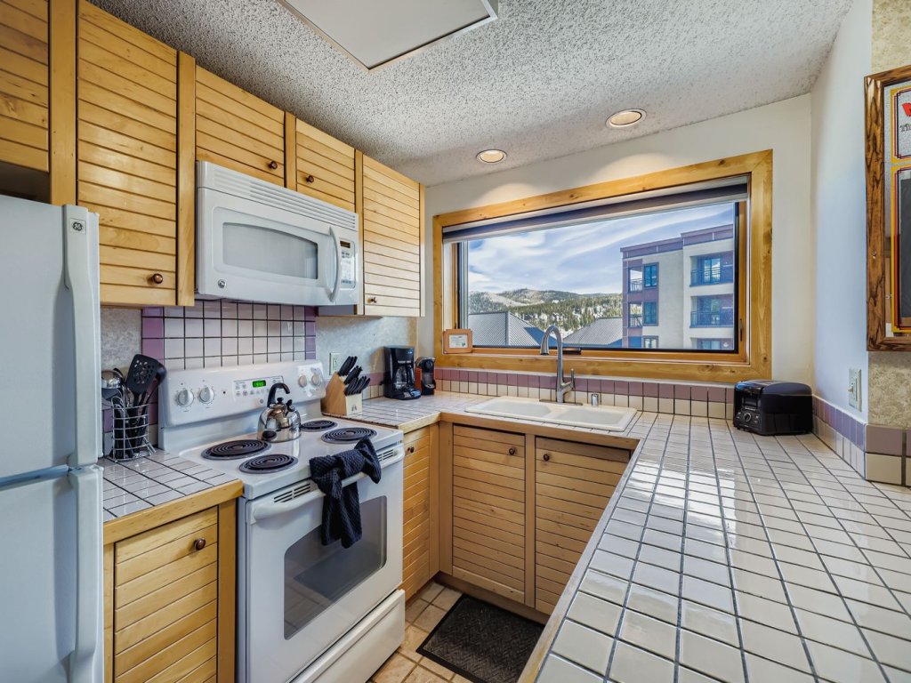 Village at Breck Liftside 4504 Vacation Rental in Breckenridge - RedAwning