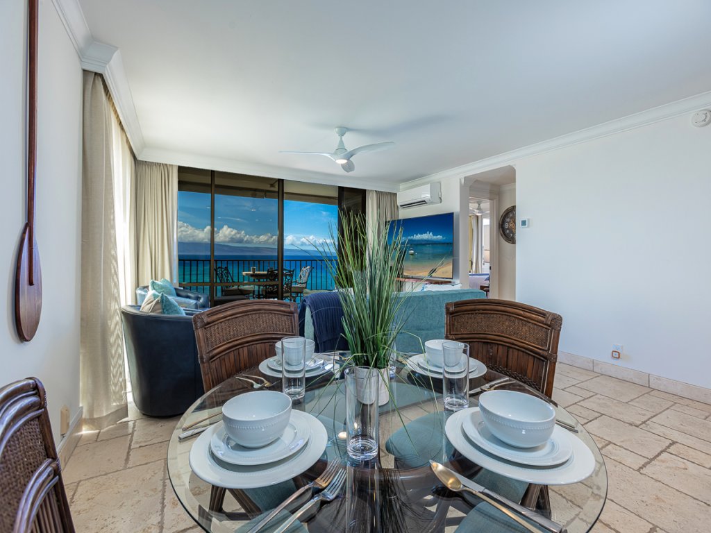 Valley Isle 1201 Vacation Rental in Lahaina - RedAwning
